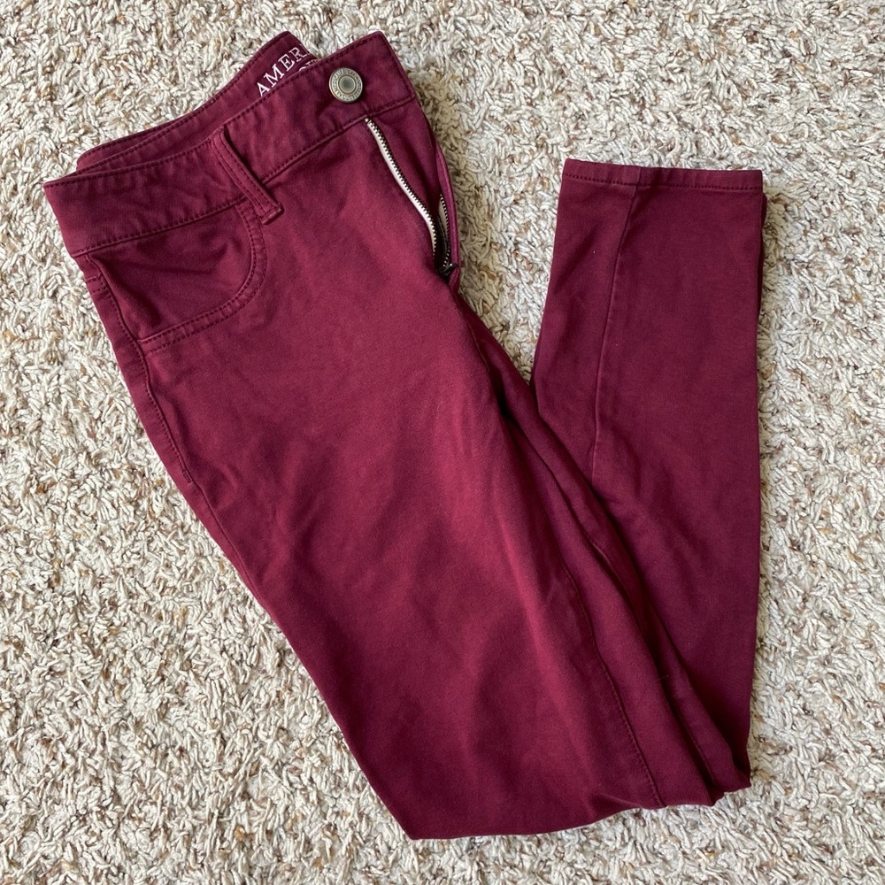 American Eagle Super Stretch Maroon Jegging